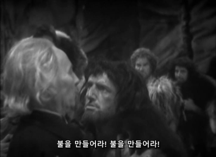 Doctor Who - S01E01 (001) - An Unearthly Child (2) - The Cave of Skulls.avi_20151210_180952.078.jpg