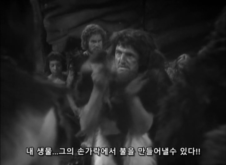 Doctor Who - S01E01 (001) - An Unearthly Child (2) - The Cave of Skulls.avi_20151210_180805.265.jpg