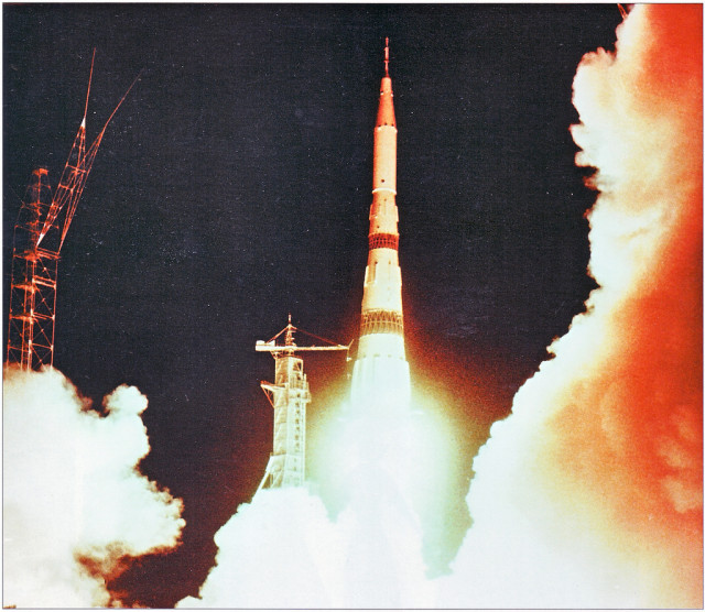 수정됨_N1-L3-Moon-Rocket-Launch.jpg