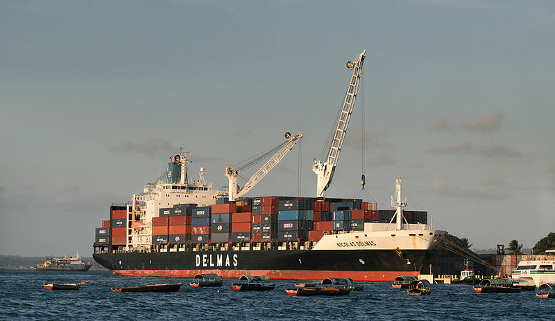 800px-Container_Ship.jpg