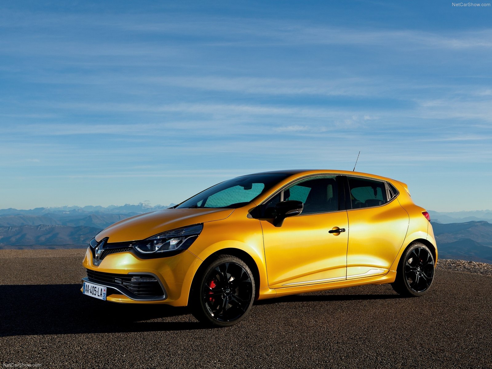 Renault-Clio_RS_200_2013_1600x1200_wallpaper_02.jpg